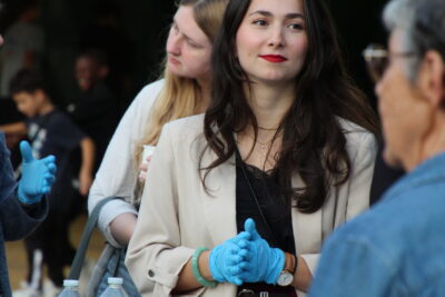 Anaïs Lemonnier, Conseillère municipale déléguée à l'égalité femme/homme et au CMJ, échange avec les Villebonnais - Agrandir l'image 9 sur 44, fenêtre modale