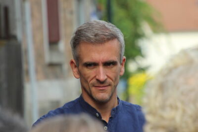 Romain Millard, Adjoint au Maire délégué à la stratégie financière, à la commande publique, à l'évaluation des politiques publiques et aux relations internationales, accompagnait le groupe.  - Agrandir l'image 37 sur 44, fenêtre modale